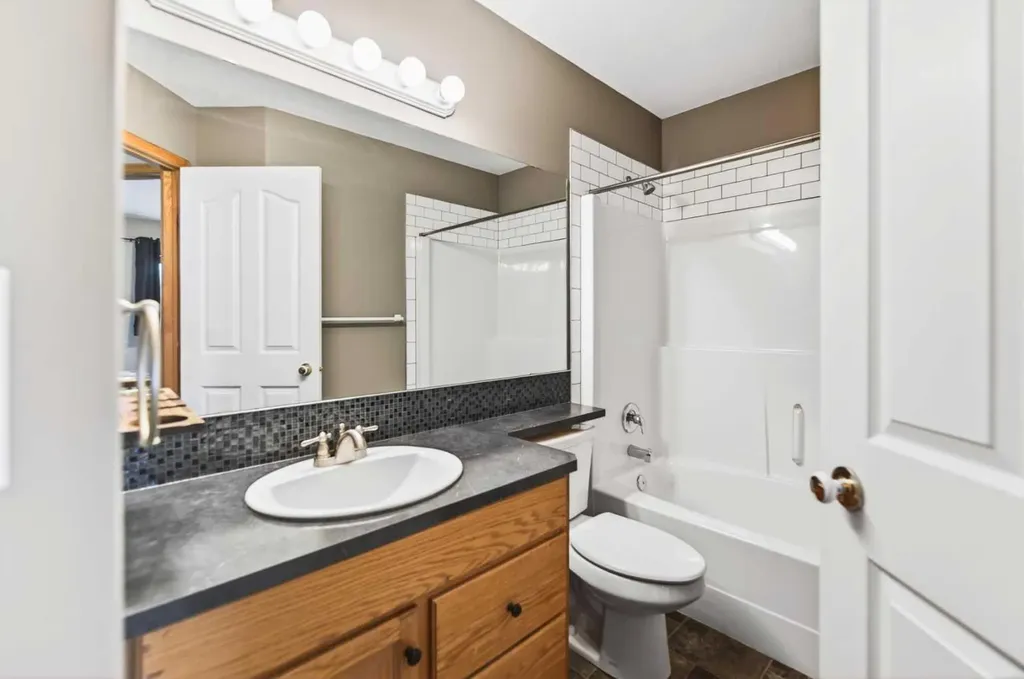 42 Logan Close Red Deer AB T4R2N8