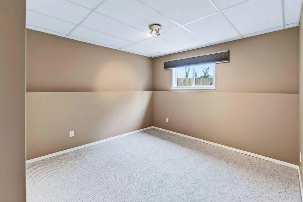 42 Logan Close Red Deer AB T4R2N8