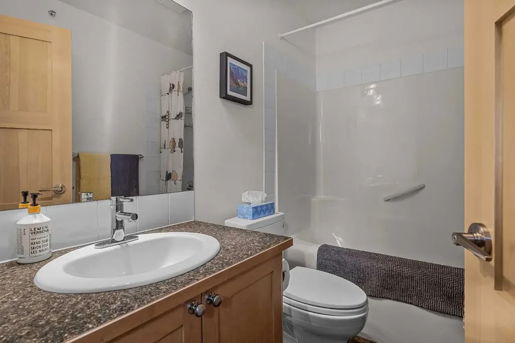 109 Montane Road Canmore AB T1W 3J2