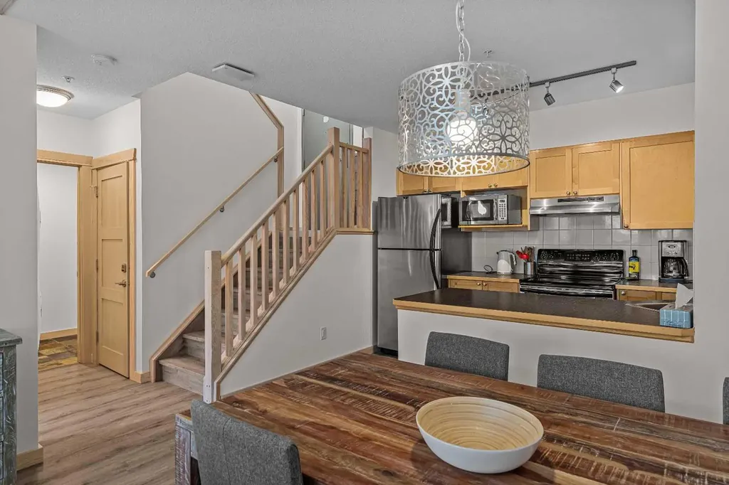 109 Montane Road Canmore AB T1W 3J2
