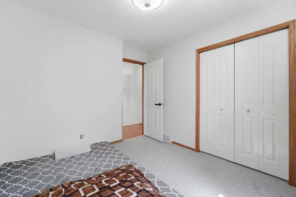 139 Saddlehorn Close NE Calgary AB T3J 5C6