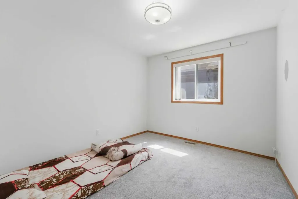 139 Saddlehorn Close NE Calgary AB T3J 5C6