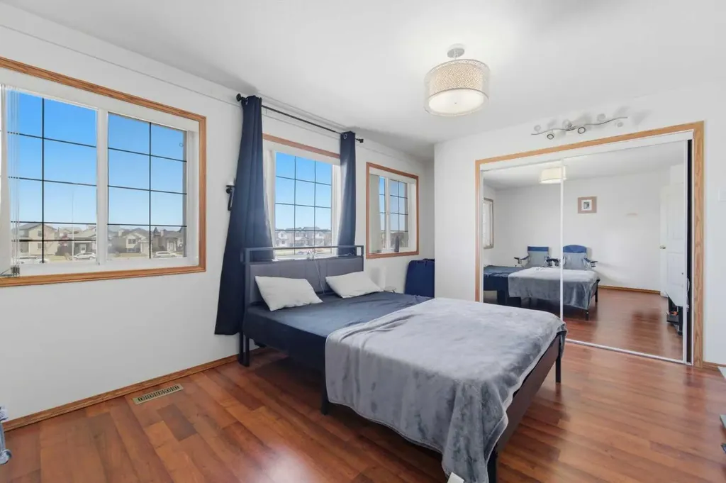 139 Saddlehorn Close NE Calgary AB T3J 5C6