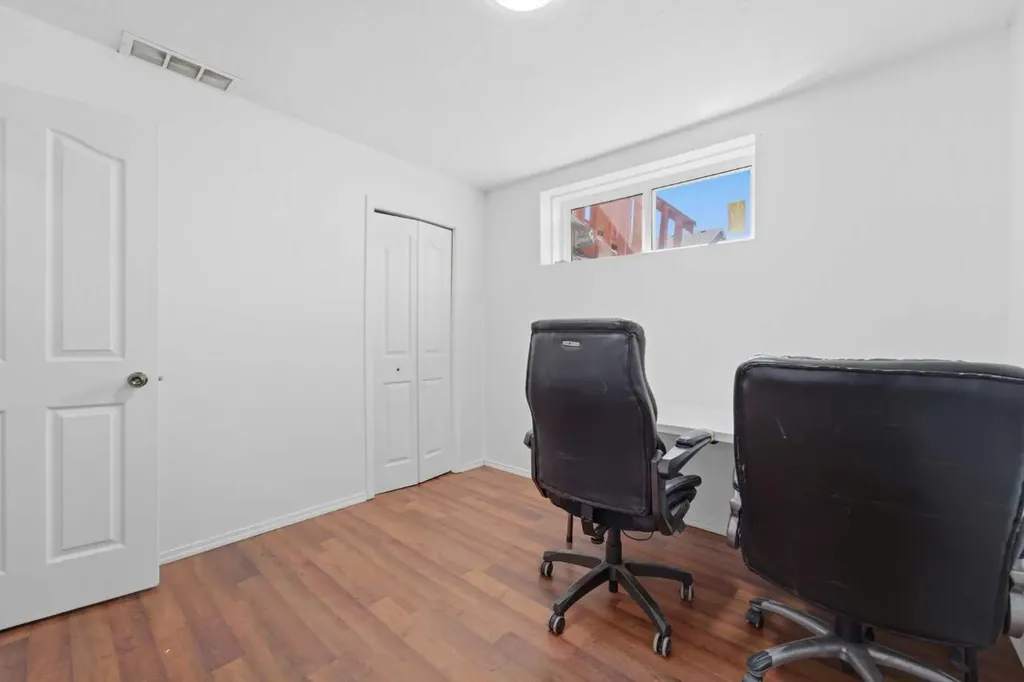 139 Saddlehorn Close NE Calgary AB T3J 5C6