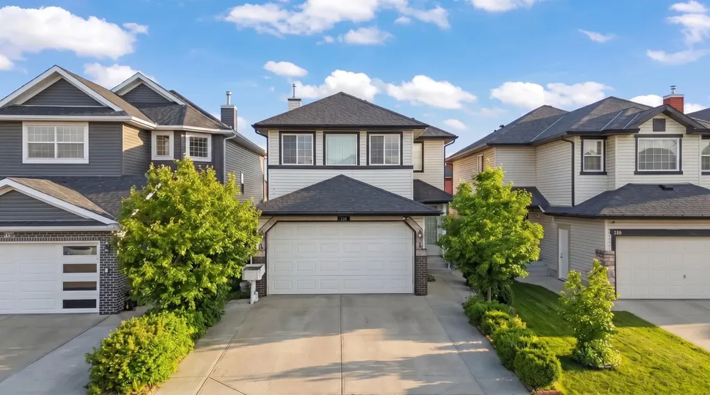 139 Saddlehorn Close NE Calgary AB T3J 5C6