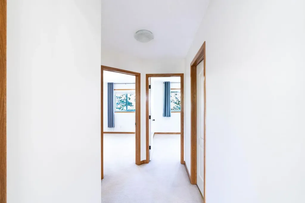 120 Ross Avenue Cochrane AB T4C 2E5