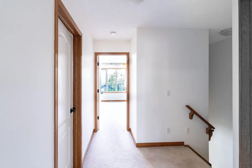 120 Ross Avenue Cochrane AB T4C 2E5
