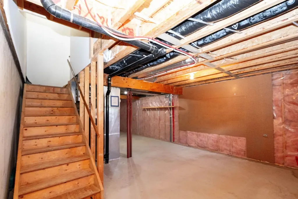 120 Ross Avenue Cochrane AB T4C 2E5
