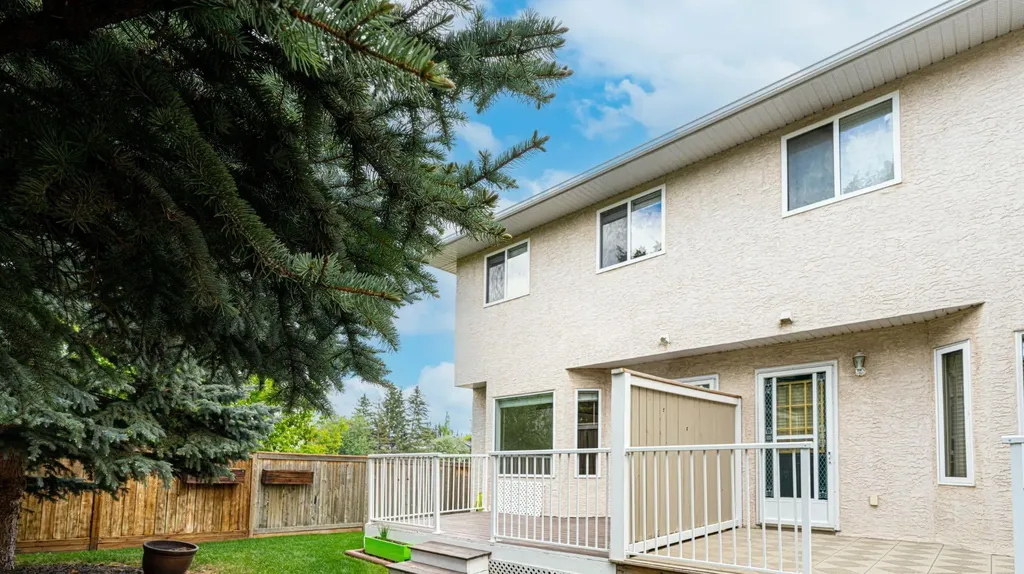 120 Ross Avenue Cochrane AB T4C 2E5