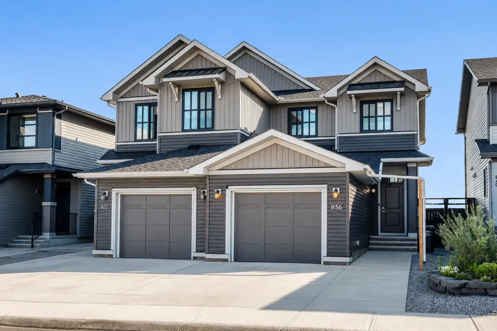 836 Seton Circle SE Calgary AB T3M 3B5