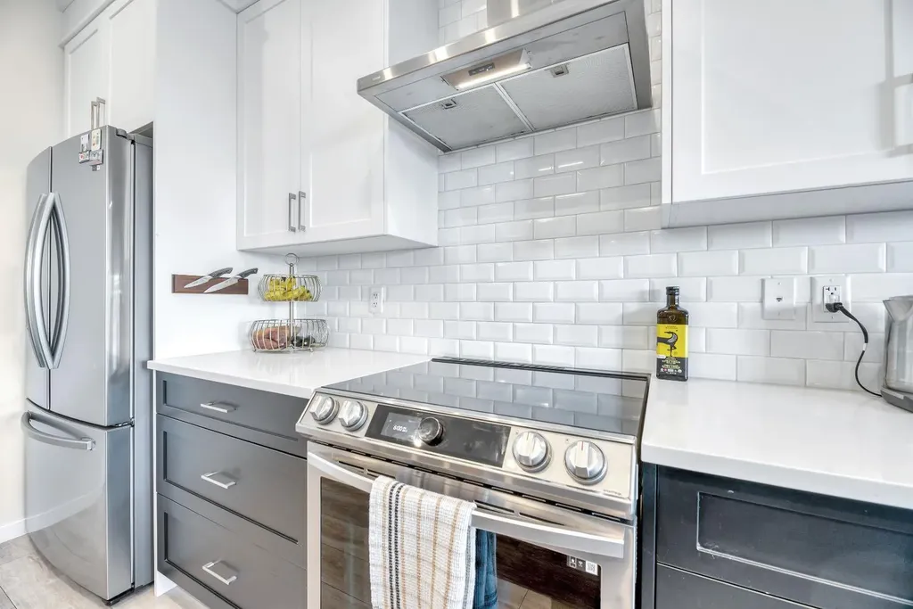 836 Seton Circle SE Calgary AB T3M 3B5