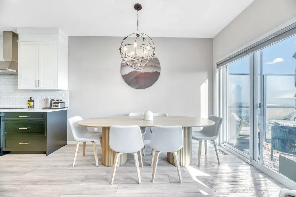 836 Seton Circle SE Calgary AB T3M 3B5