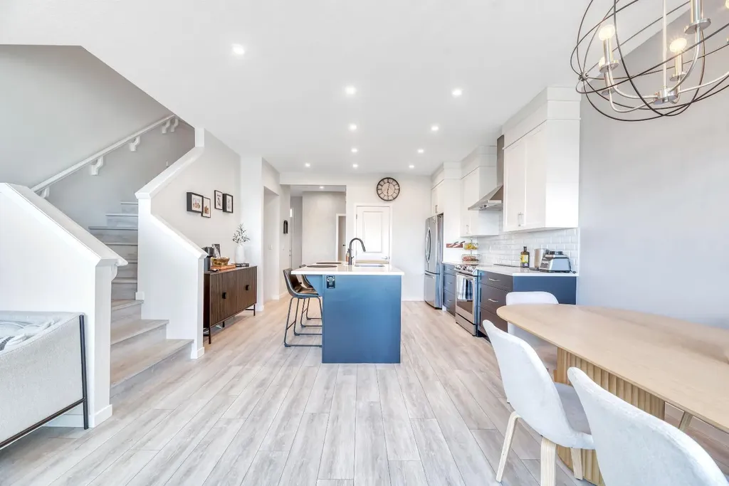 836 Seton Circle SE Calgary AB T3M 3B5