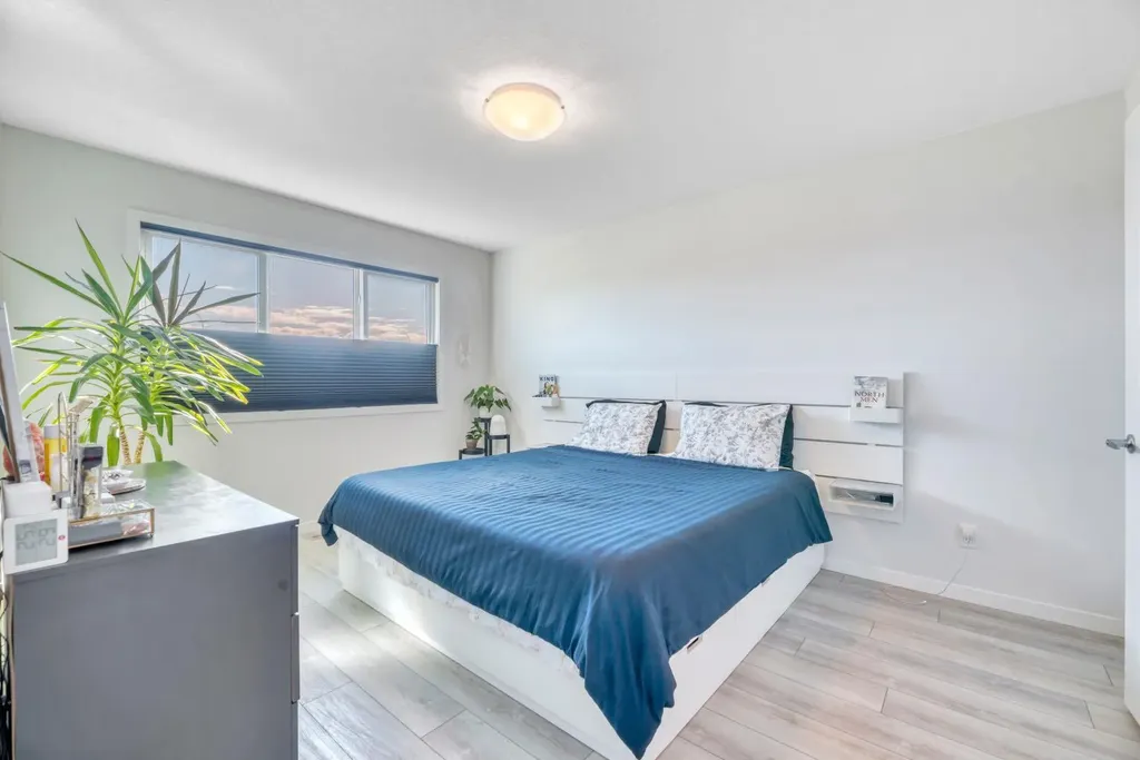 836 Seton Circle SE Calgary AB T3M 3B5