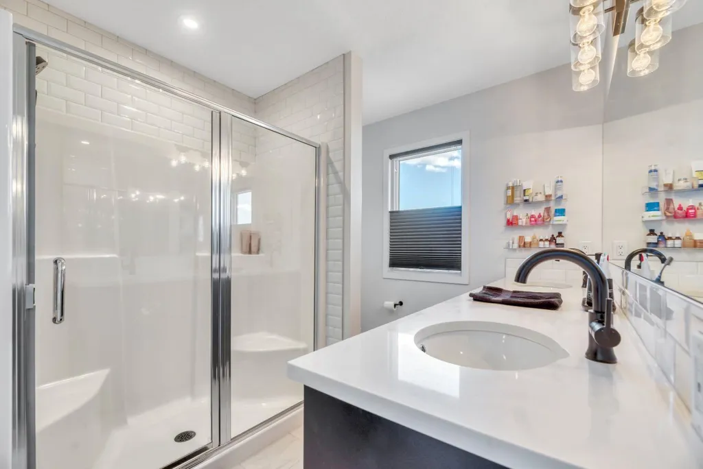 836 Seton Circle SE Calgary AB T3M 3B5