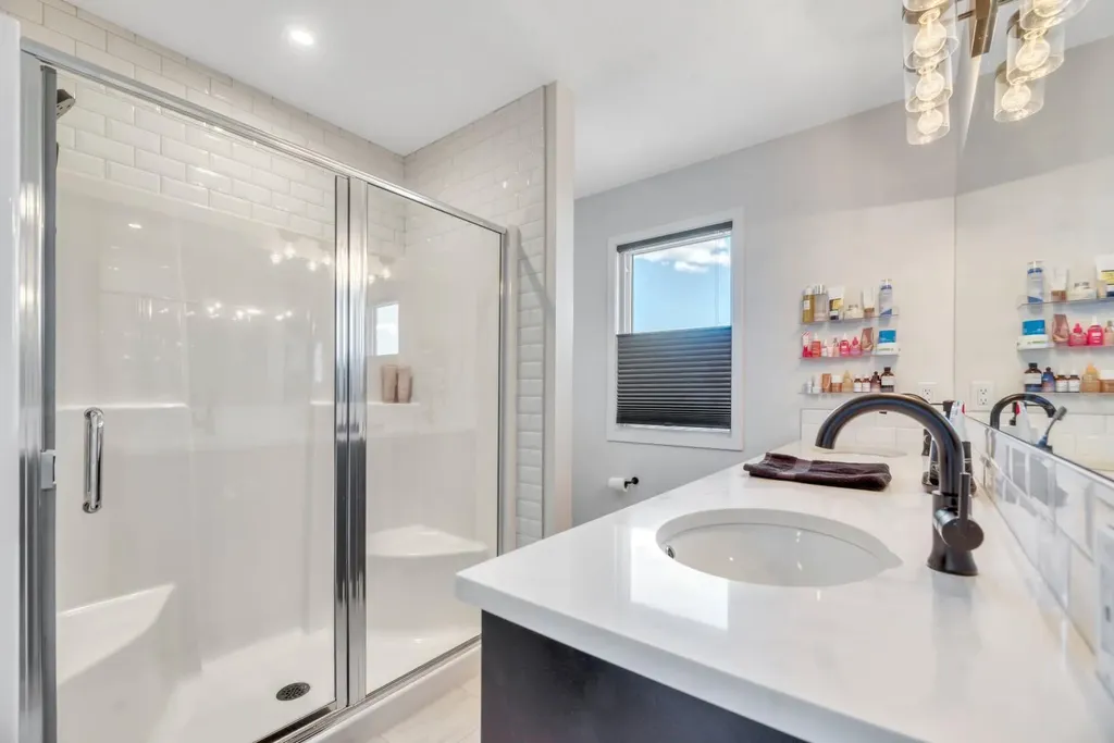 836 Seton Circle SE Calgary AB T3M 3B5