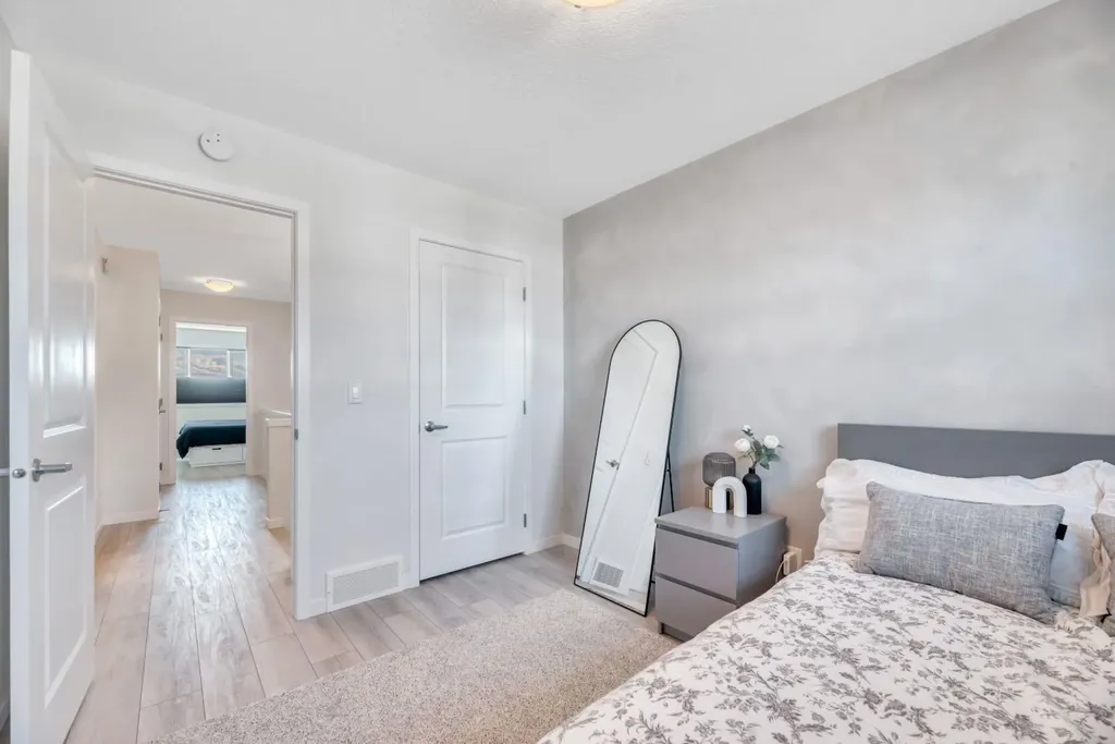 836 Seton Circle SE Calgary AB T3M 3B5