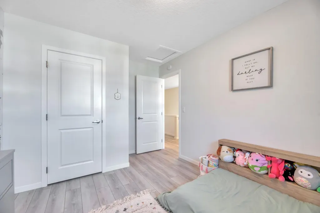 836 Seton Circle SE Calgary AB T3M 3B5