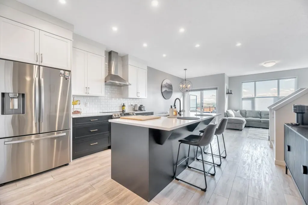 836 Seton Circle SE Calgary AB T3M 3B5