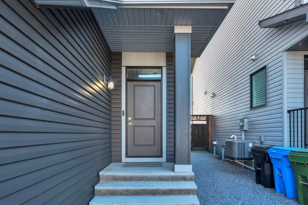 836 Seton Circle SE Calgary AB T3M 3B5