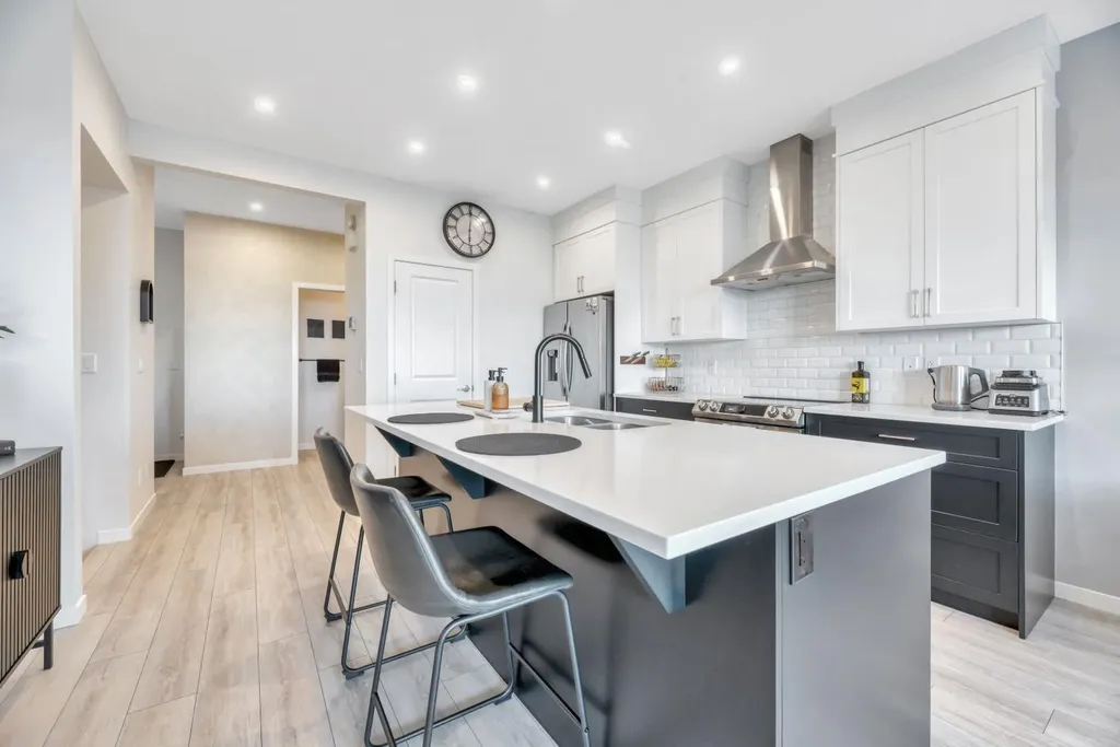 836 Seton Circle SE Calgary AB T3M 3B5