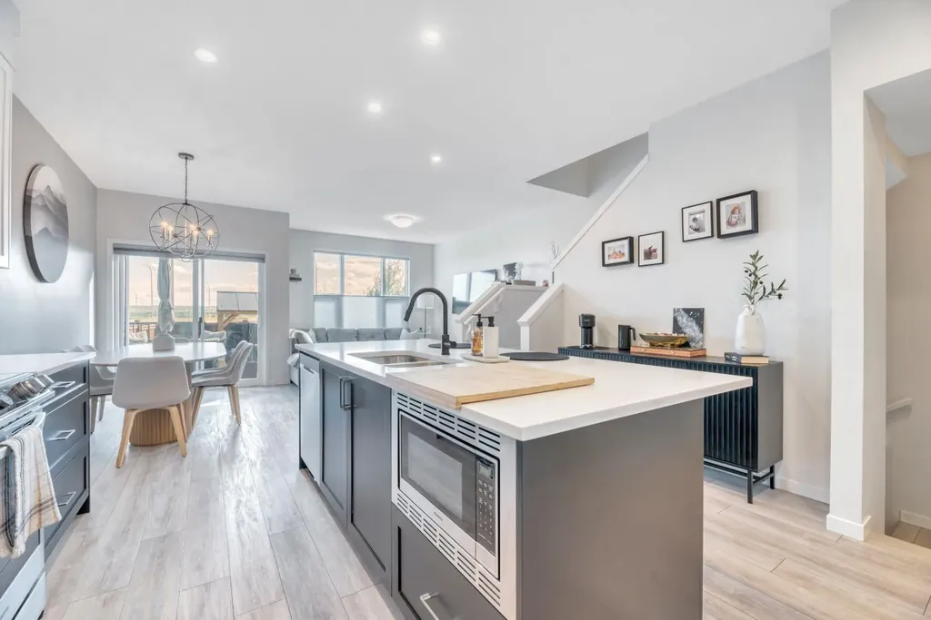836 Seton Circle SE Calgary AB T3M 3B5