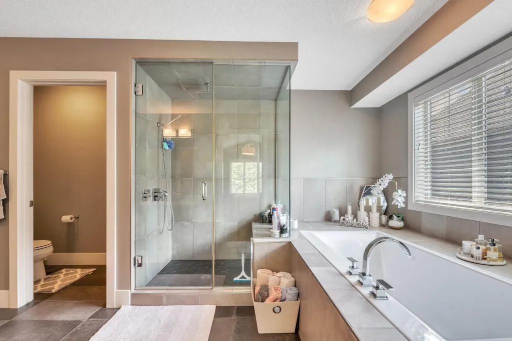 67 Aspen Dale Way SW Calgary AB T3H 0S1