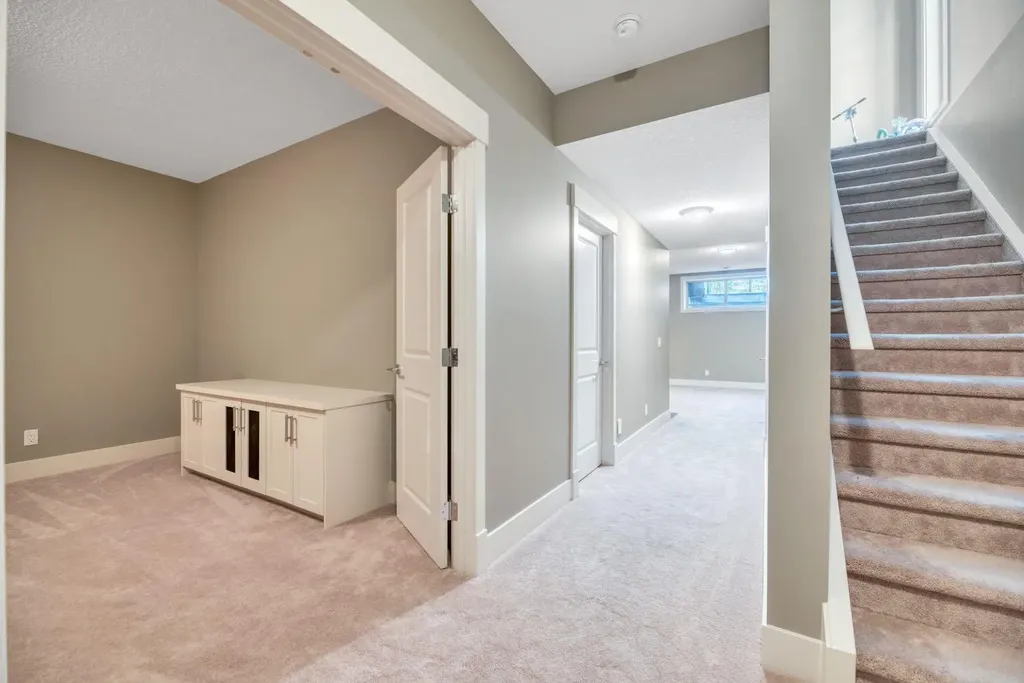 67 Aspen Dale Way SW Calgary AB T3H 0S1
