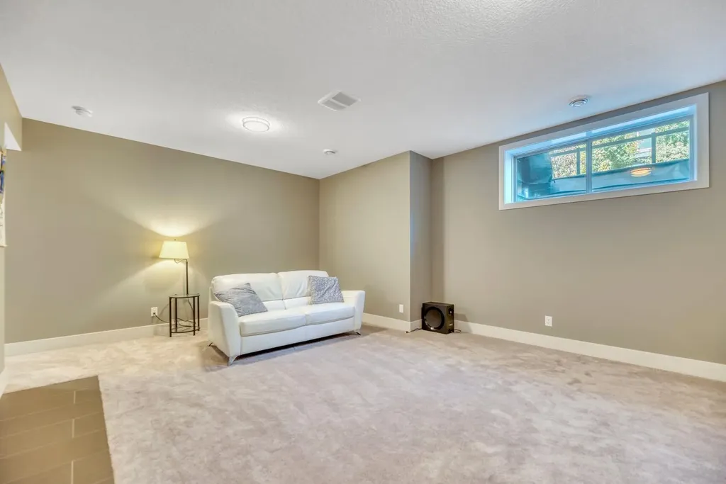 67 Aspen Dale Way SW Calgary AB T3H 0S1