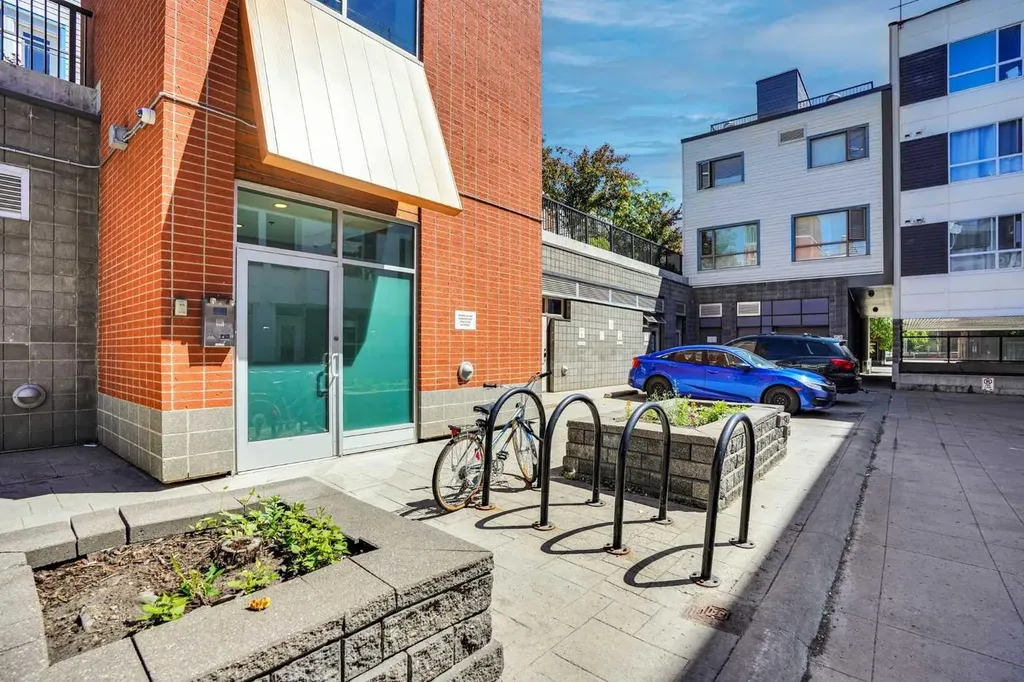 116 7a Street NE Calgary AB T2E 0C4