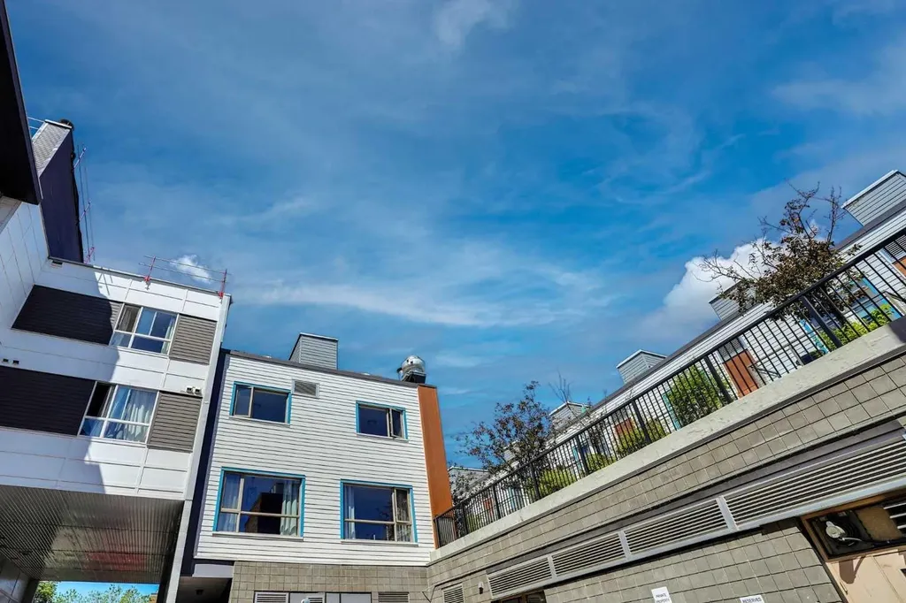 116 7a Street NE Calgary AB T2E 0C4