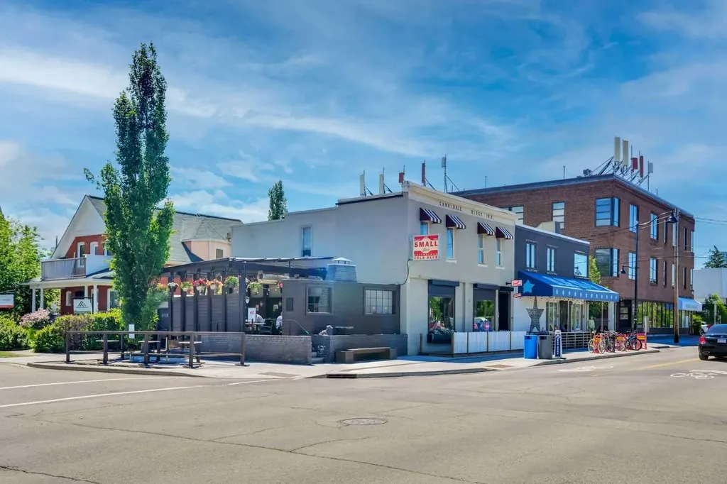 116 7a Street NE Calgary AB T2E 0C4
