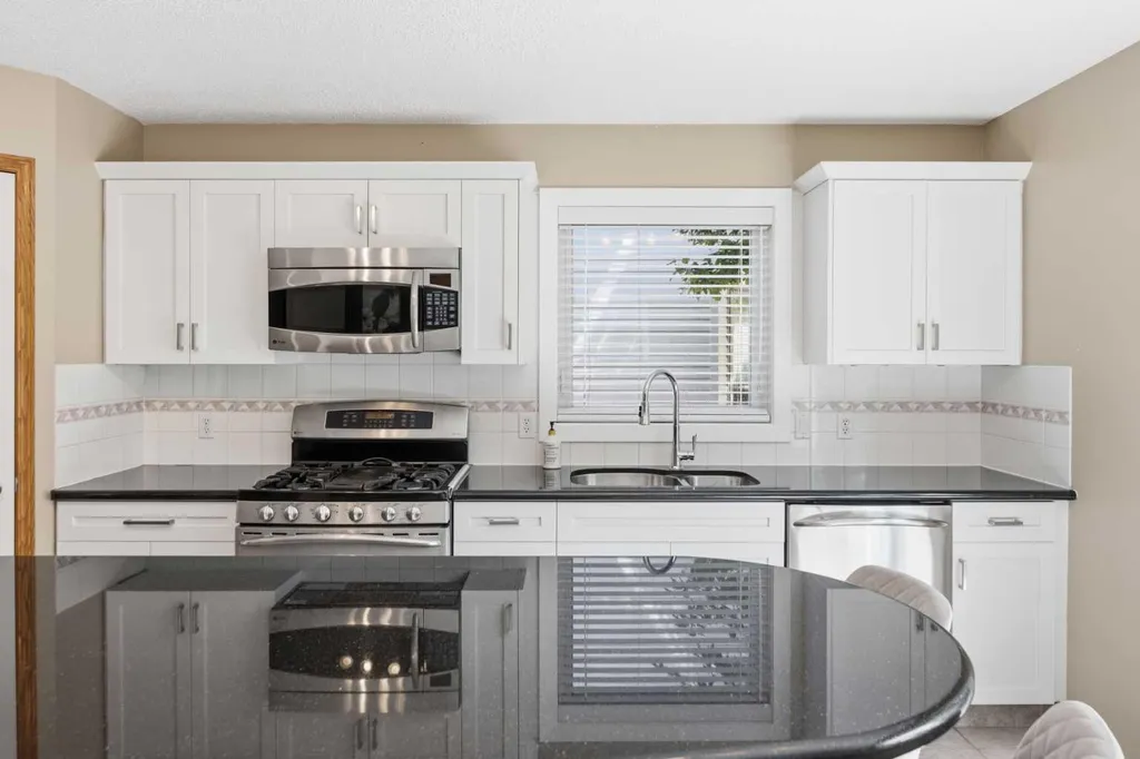 142 Riverview Circle SE Calgary AB T2C 4J9