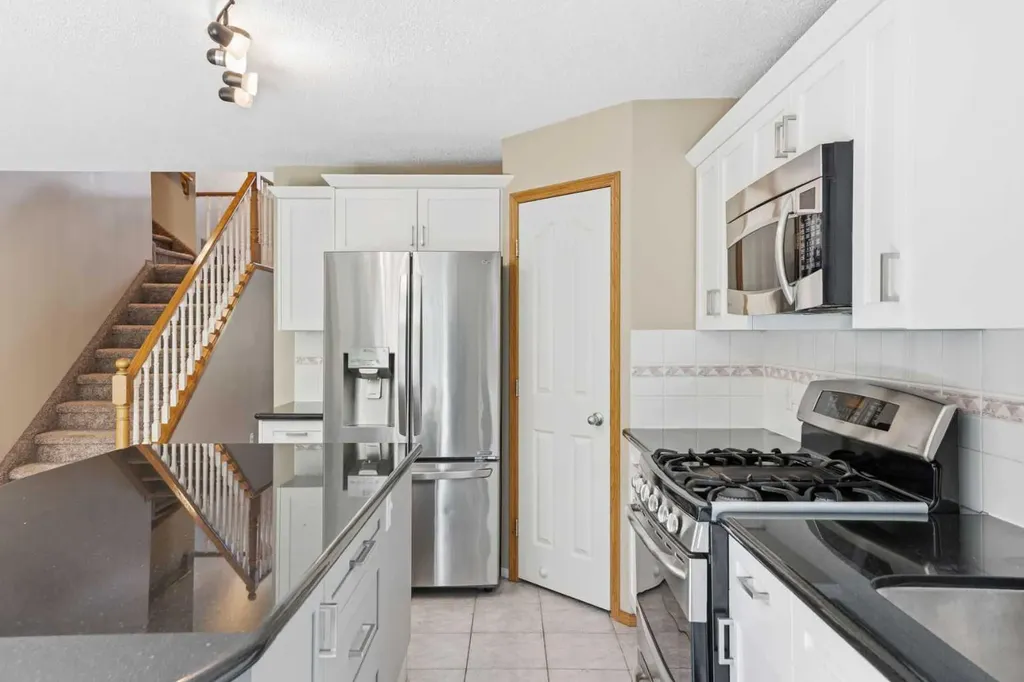142 Riverview Circle SE Calgary AB T2C 4J9