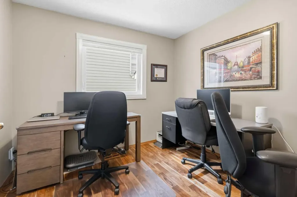 142 Riverview Circle SE Calgary AB T2C 4J9