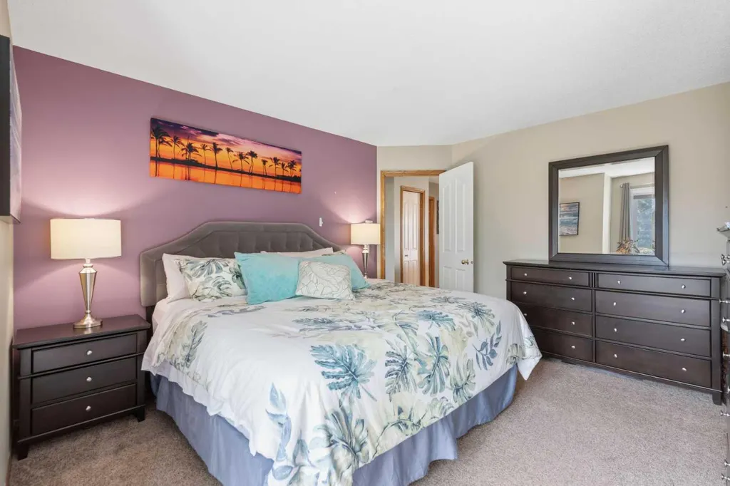 142 Riverview Circle SE Calgary AB T2C 4J9