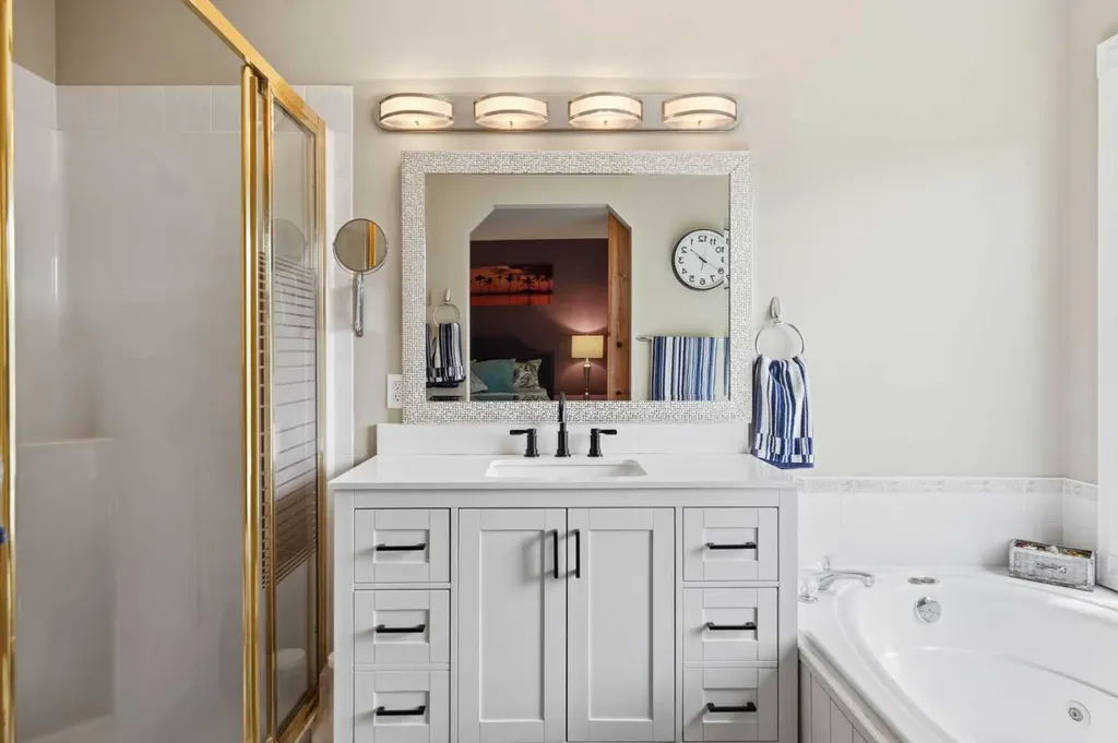 142 Riverview Circle SE Calgary AB T2C 4J9