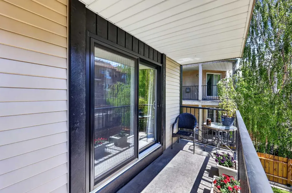727 56 Avenue SW Calgary AB T2V 4Z8
