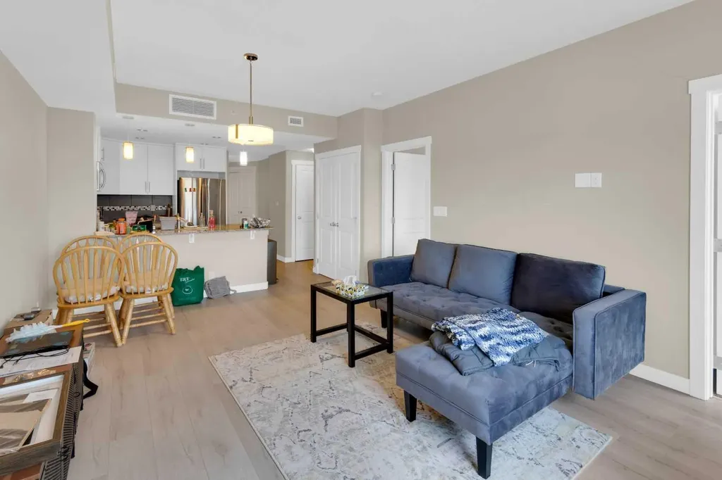 32 Varsity Estates Circle NW Calgary AB T3A2Y1