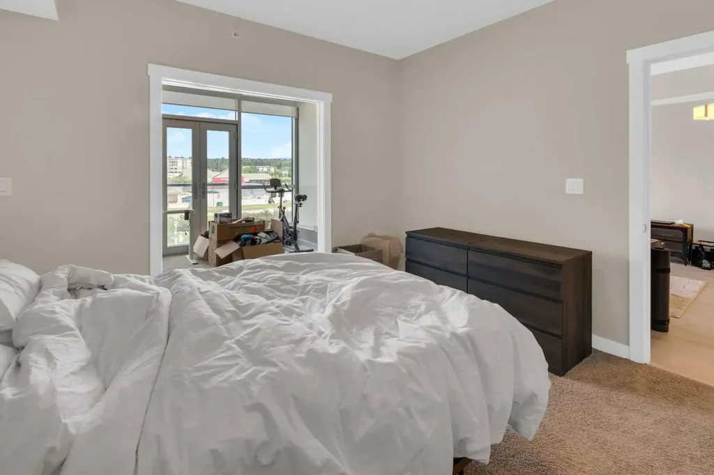 32 Varsity Estates Circle NW Calgary AB T3A2Y1
