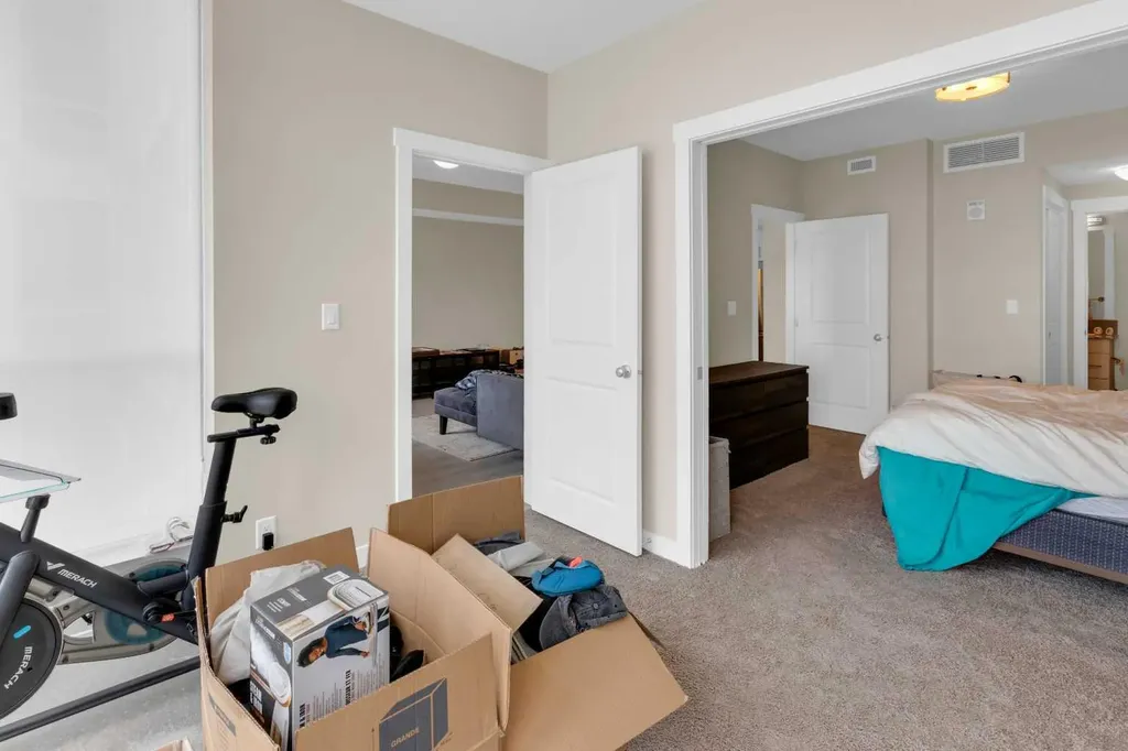32 Varsity Estates Circle NW Calgary AB T3A2Y1