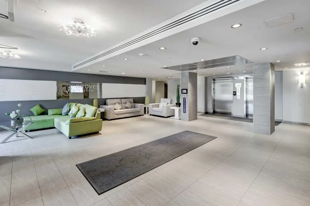 32 Varsity Estates Circle NW Calgary AB T3A2Y1