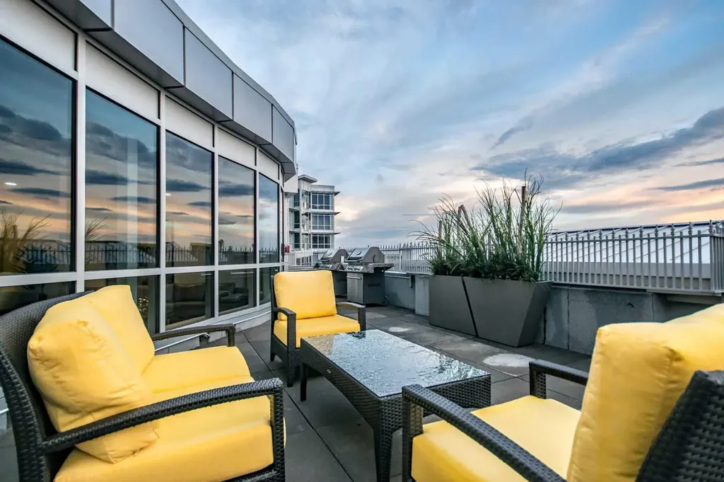 32 Varsity Estates Circle NW Calgary AB T3A2Y1