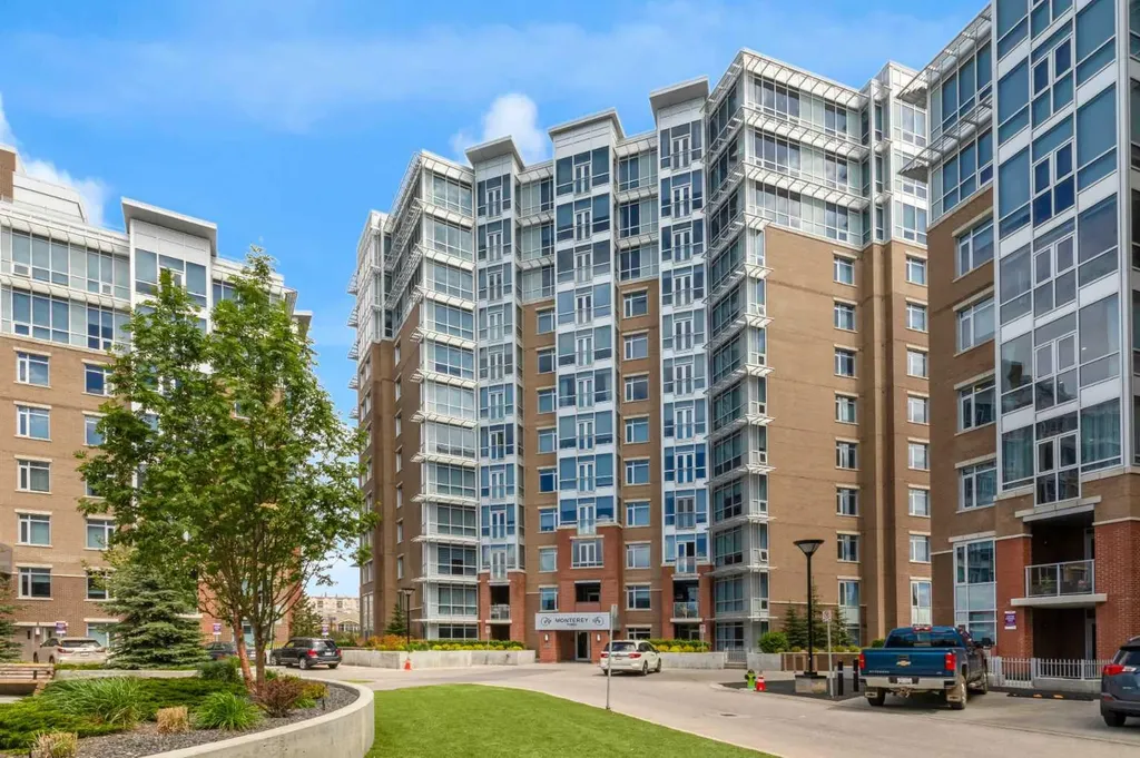 32 Varsity Estates Circle NW Calgary AB T3A2Y1