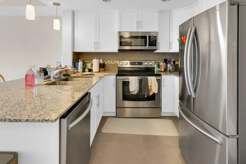 32 Varsity Estates Circle NW Calgary AB T3A2Y1