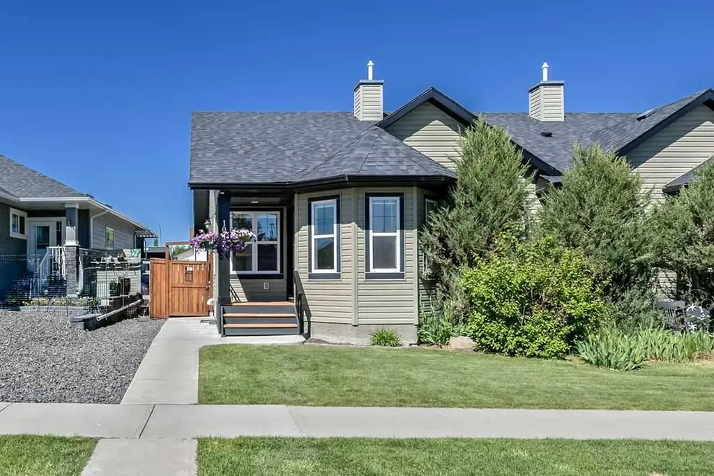 1013 3rd Street SW Diamond Valley AB T0L 0H0