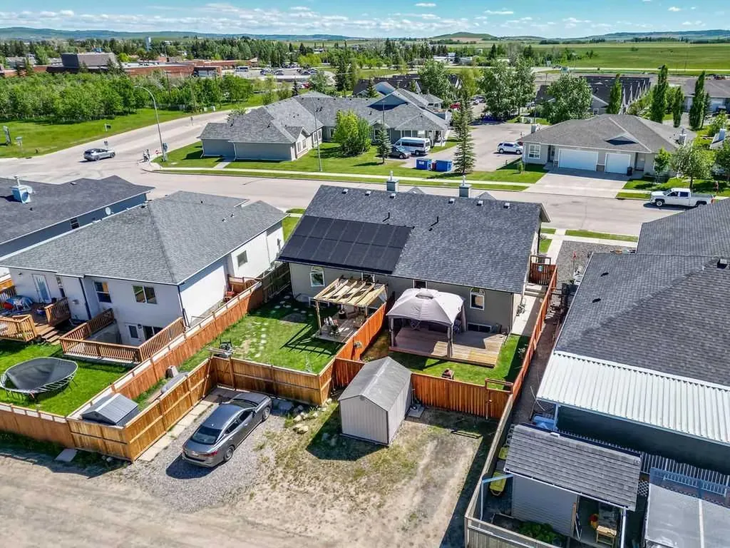 1013 3rd Street SW Diamond Valley AB T0L 0H0