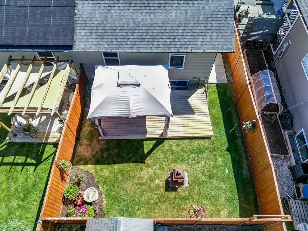 1013 3rd Avenue SW Diamond Valley AB T0L 0H0