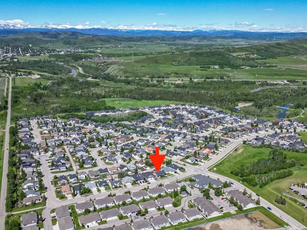 1013 3rd Street SW Diamond Valley AB T0L 0H0