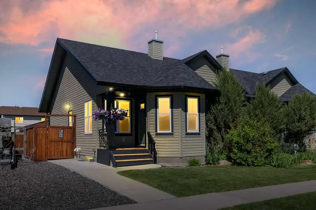 1013 3rd Avenue SW Diamond Valley AB T0L 0H0